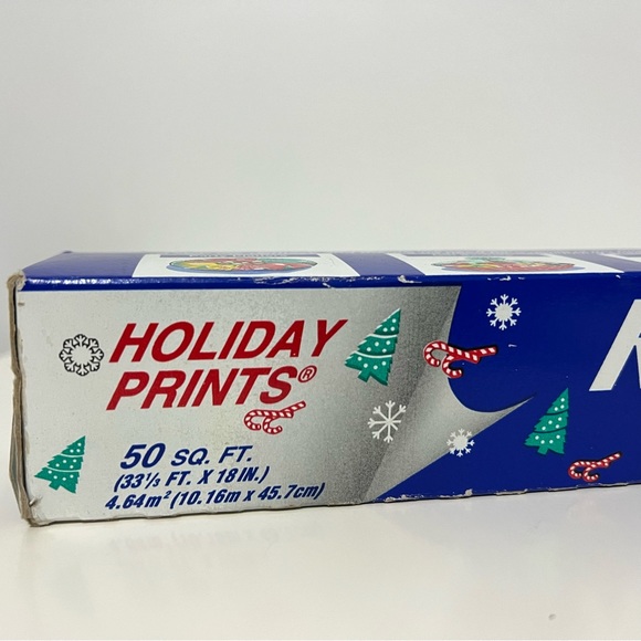 VINTAGE Reynolds Printed Plastic Wrap Christmas Holiday Prints Extra Wide 50sq - Picture 2 of 6